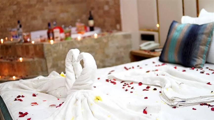 Grand Boss Suit Hotel Mersin 梅尔辛 外观 照片